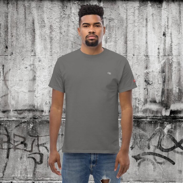 Minimal Classic T-Shirt - Image 4